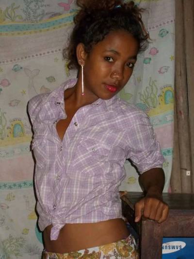 Sylvia 27 ans Sambava Madagascar