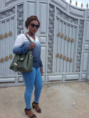 Tania 33 years Brazzaville  Congo