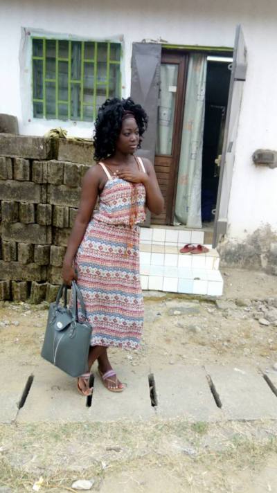 Rielle 33 ans Douala Cameroun