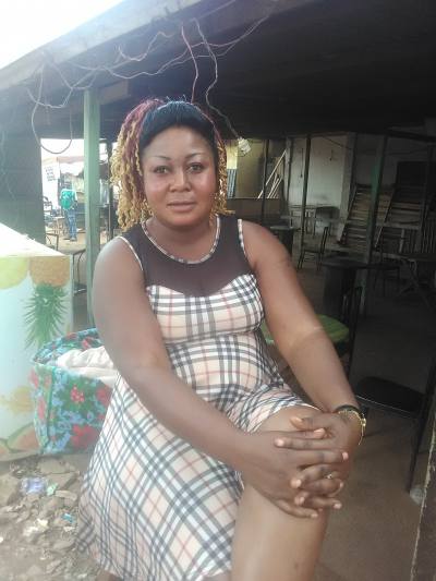 Nicole 40 Jahre Yaoundé  Kamerun