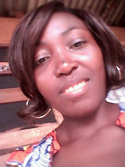 Larissa 30 ans Yaoundé Cameroun