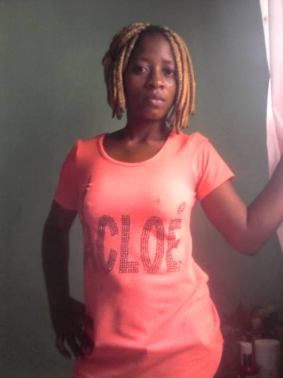 Marie 31 years Yaoundé Cameroon