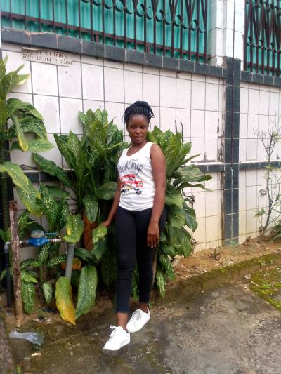 Prudence 37 ans Douala Cameroun