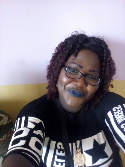 Camira 41 ans Yaoundé Cameroun