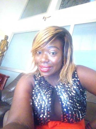 Josiane 38 ans Mbouda Cameroun