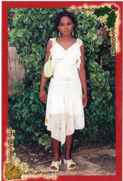 Elodie 36 Jahre Sambava Madagaskar