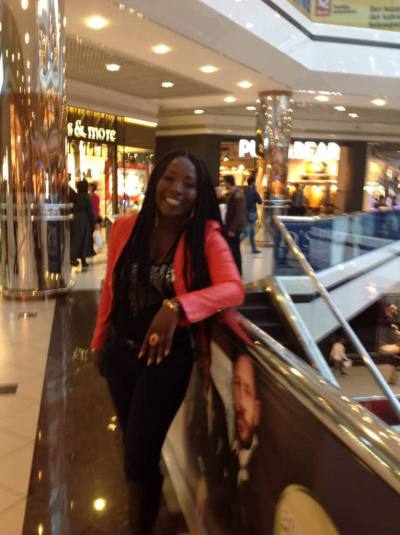 Sandra 37 ans Yaoundé Cameroun