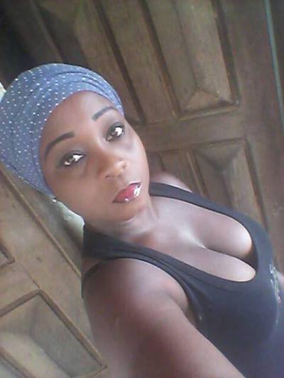 Yvette 43 ans Douala Cameroun