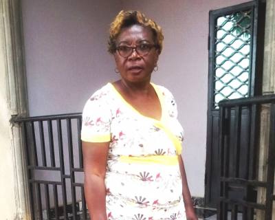 Solange 59 Jahre Yaounde Kamerun