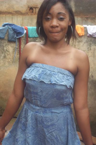Gladys 34 ans Centre Cameroun