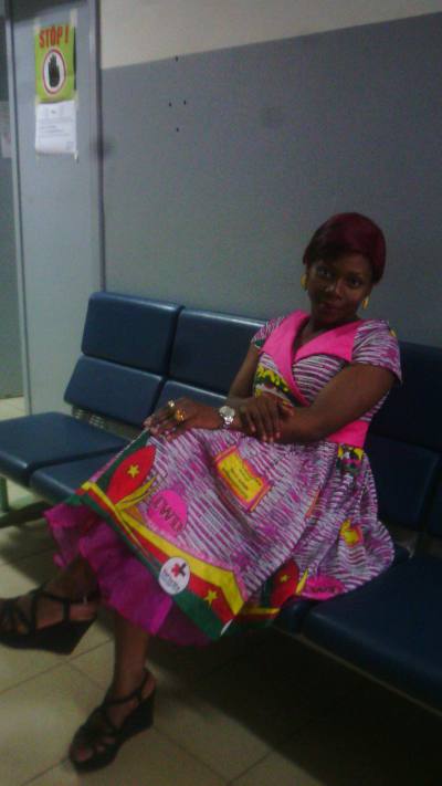 Aimee 33 ans Yaoundé  Cameroun