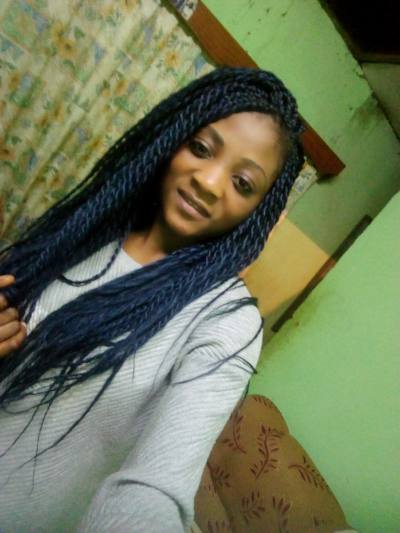 Marina 34 ans Yaounde Cameroun