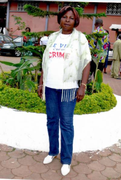 Marie 55 ans Yaoundé Cameroun