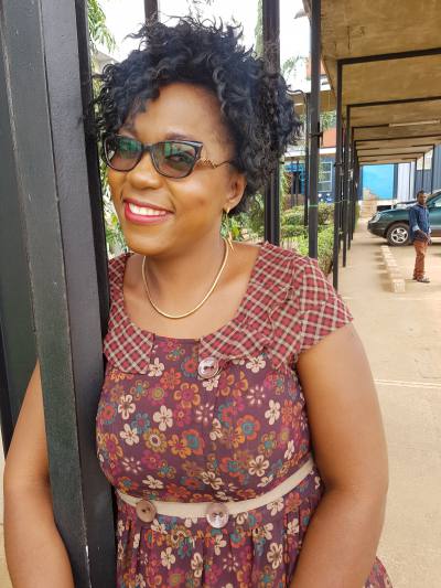 Yvette 37 years Yaoundé Cameroon