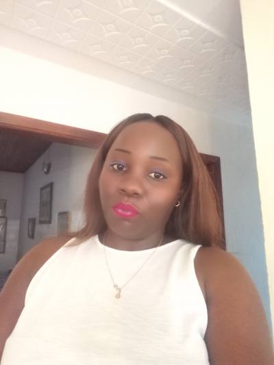 Carla 44 ans Yaoundé Cameroun