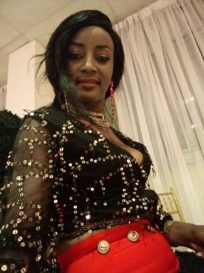 Yvana  37 ans Yaoundé Cameroun