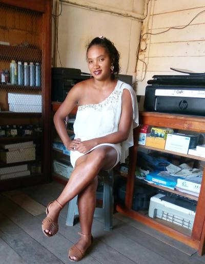 Jeannette 28 ans Antalaha Madagascar