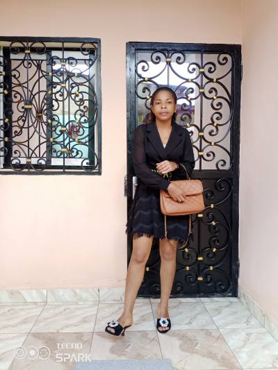 Riann 28 Jahre Sangmelima Cameroun