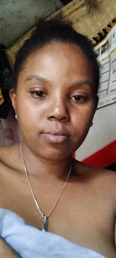 Hortense 32 ans Tamatave Madagascar