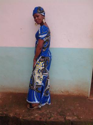 Micheline 34 Jahre Yaoundé Kamerun