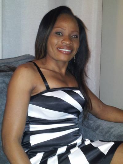 Laurenne 46 ans Courbevoie France