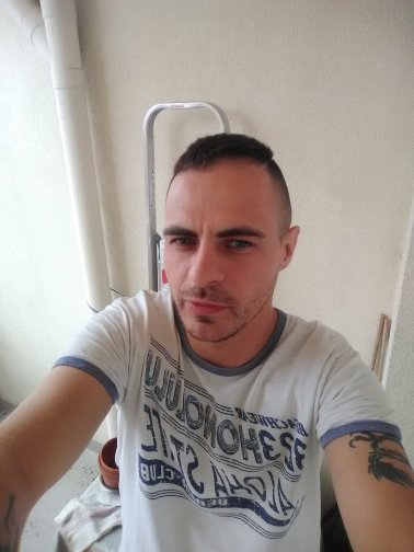 Mickael 35 ans Angers France