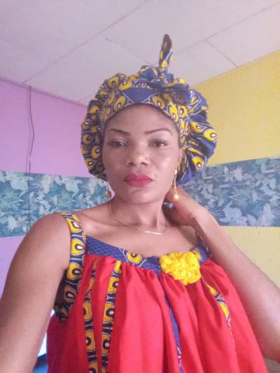 Jessy 33 ans Yaoundé  Cameroun