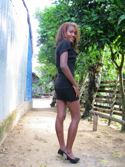 Linda 31 Jahre Sambava Madagaskar