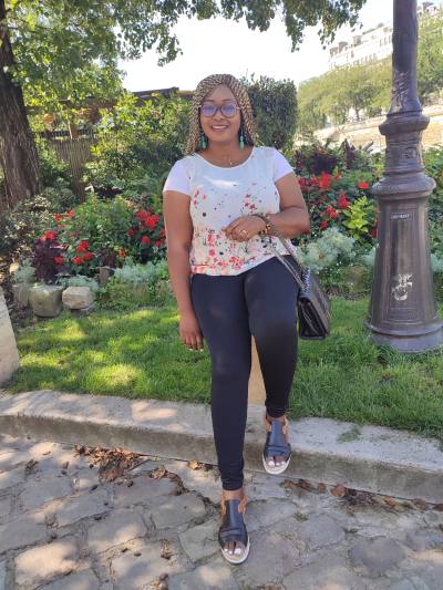 Dorcas 35 ans Yaounde Cameroun