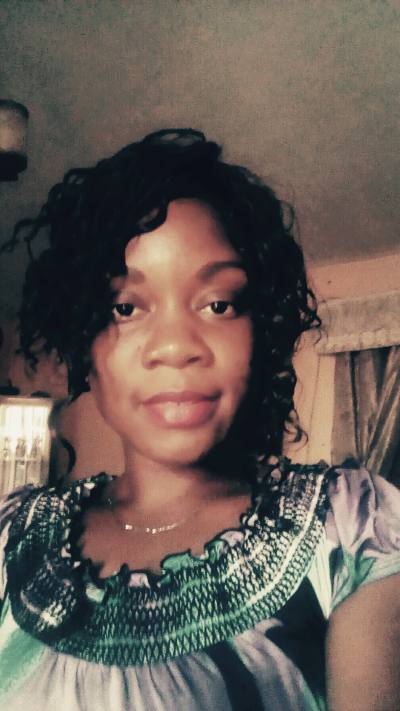 Victoire 37 ans Douala Cameroun