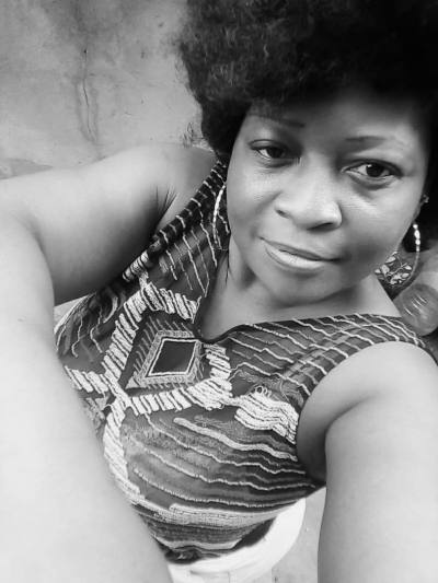 Blanche 41 years Yaoundé Cameroon