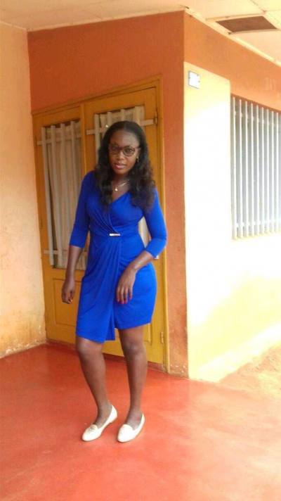 Gabriella 37 Jahre Yaoundé Kamerun