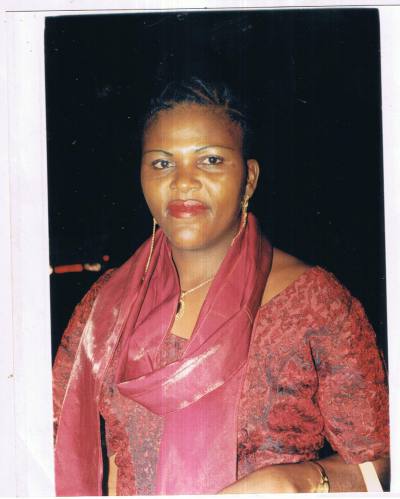 Germaine 46 Jahre Yaoundé Kamerun