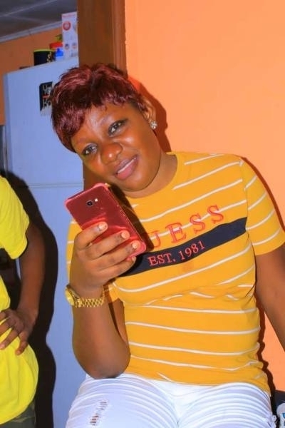 Paulette 36 ans Libreville Gabon