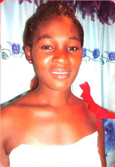 Natacha 31 years Nfoundi Cameroon