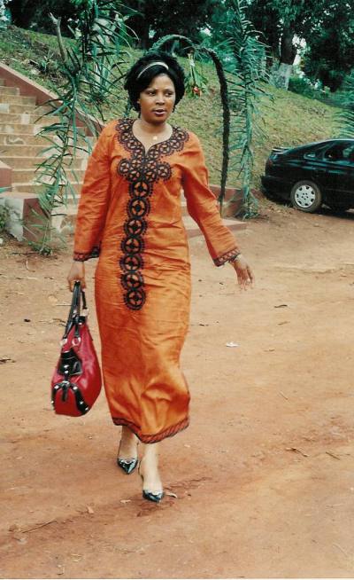 Calixte 48 Jahre Yaounde Kamerun