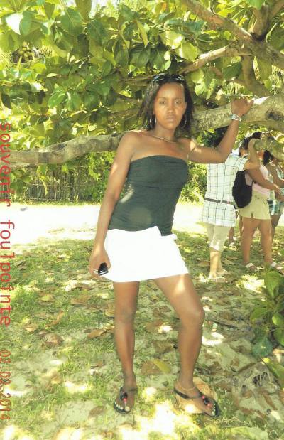 Sabrina 32 ans Toamasina Madagascar