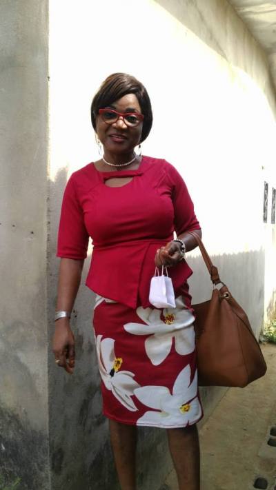 Gloria 48 Jahre Douala Kamerun