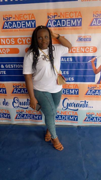 Gaëlle  22 years Douala  Cameroon