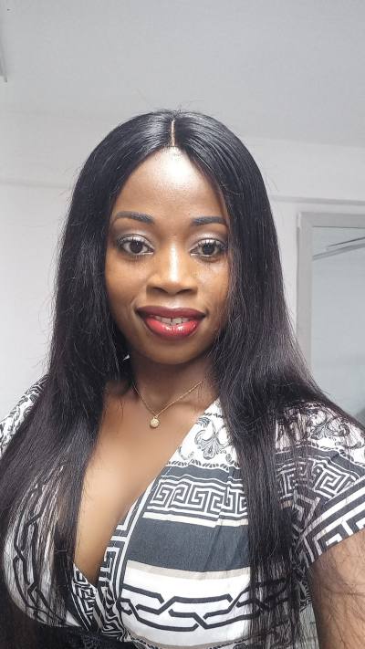 Christelle 33 years Cocody Ivory Coast