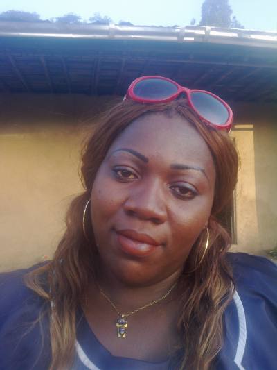 Ruphine 39 ans Douala Cameroun