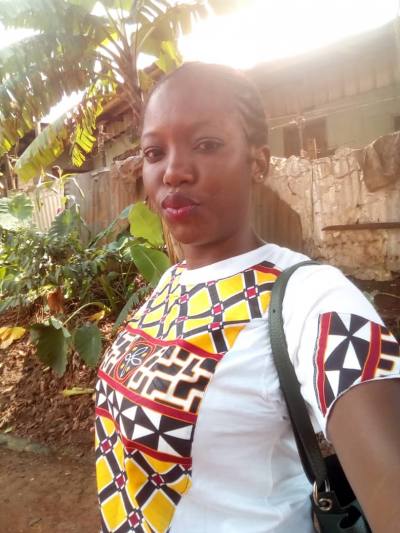 Judith 36 Jahre Essos Kamerun
