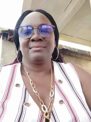 Clara 44 Jahre Mbalmayo Kamerun