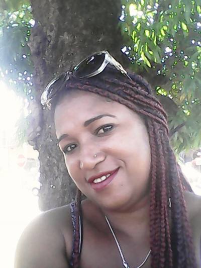 Emilienne 36 Jahre Toamasina Madagaskar