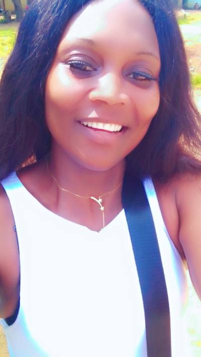 Lauranne 38 ans Yaoundé  Cameroun