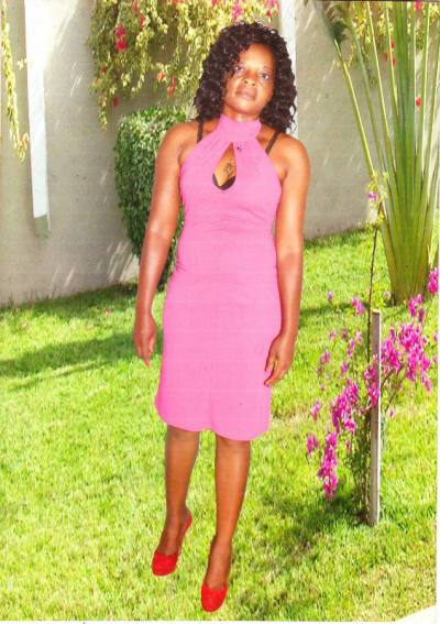 Marlyse 37 ans Yaoundé Cameroun