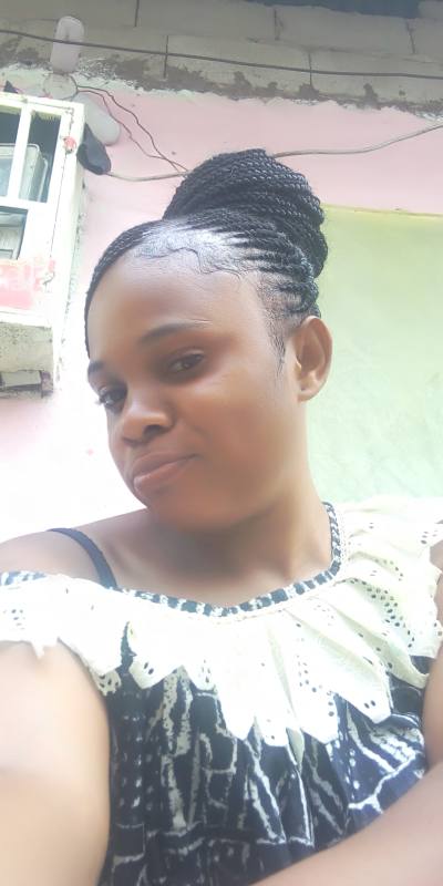 Ingrid 30 Jahre Bassaa Cameroun