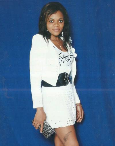 Mireille 35 Jahre Douala Kamerun