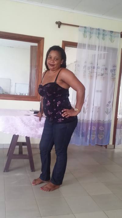 Nadege 42 ans Douala Cameroun
