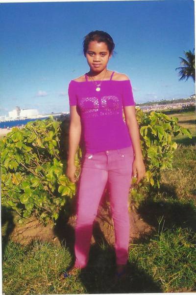 Asmina 32 ans Toamasina Madagascar